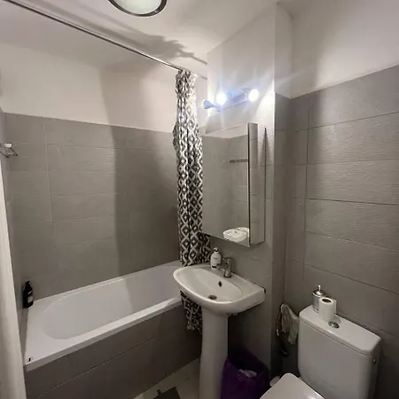 Na Osiedlu Wola, Rondo Onz Homestay Warsaw